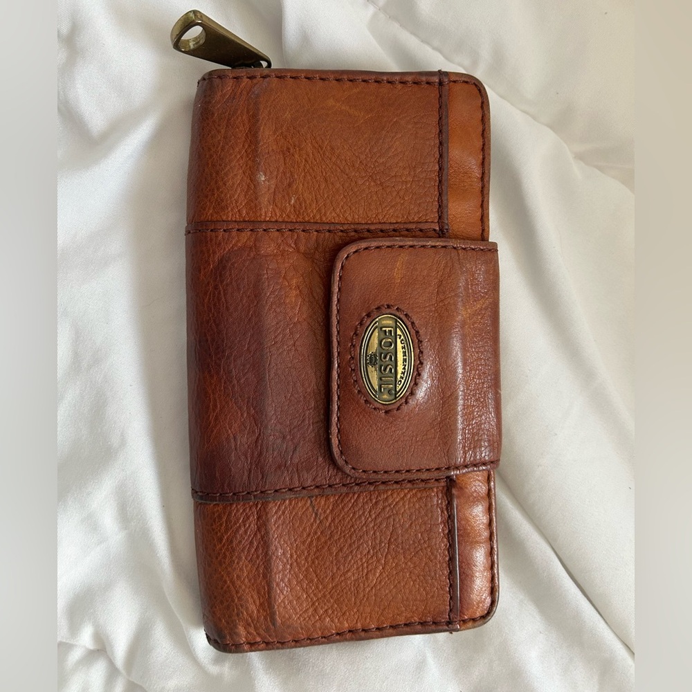 Fossil Tan Leather Wallet Gold Hardware Zip Around Wristlet Organizer